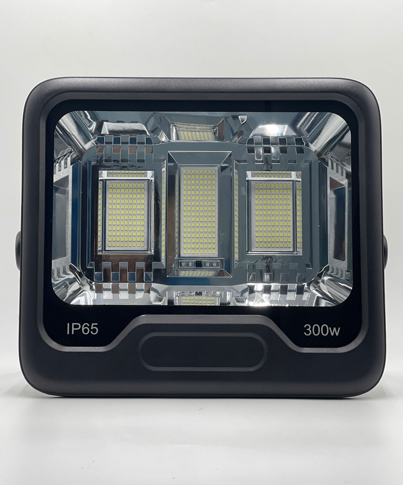 Đèn năng lượng mặt trời DNL-022