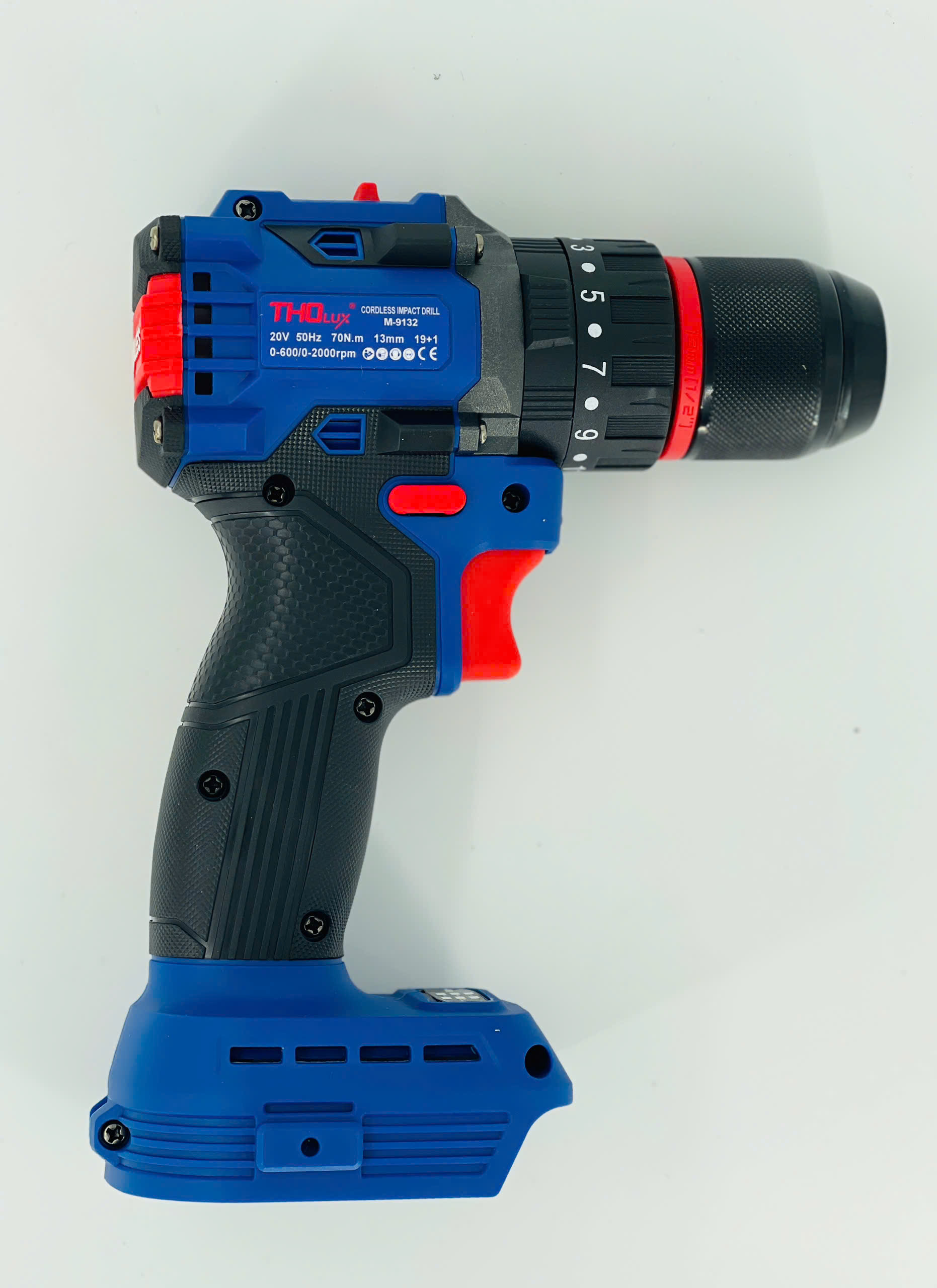 Máy khoan dùng pin M-9132