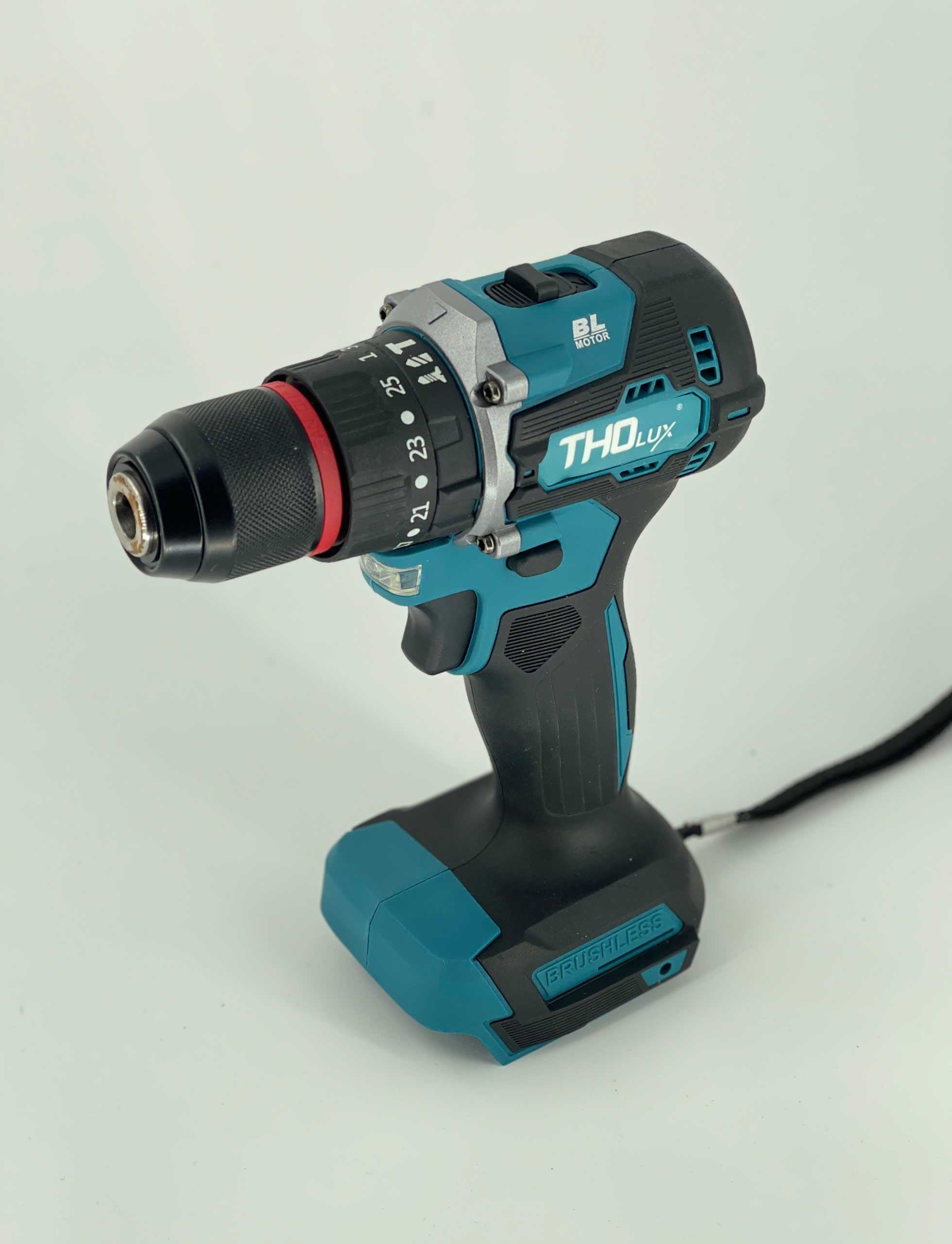 Máy khoan dùng pin M-9144